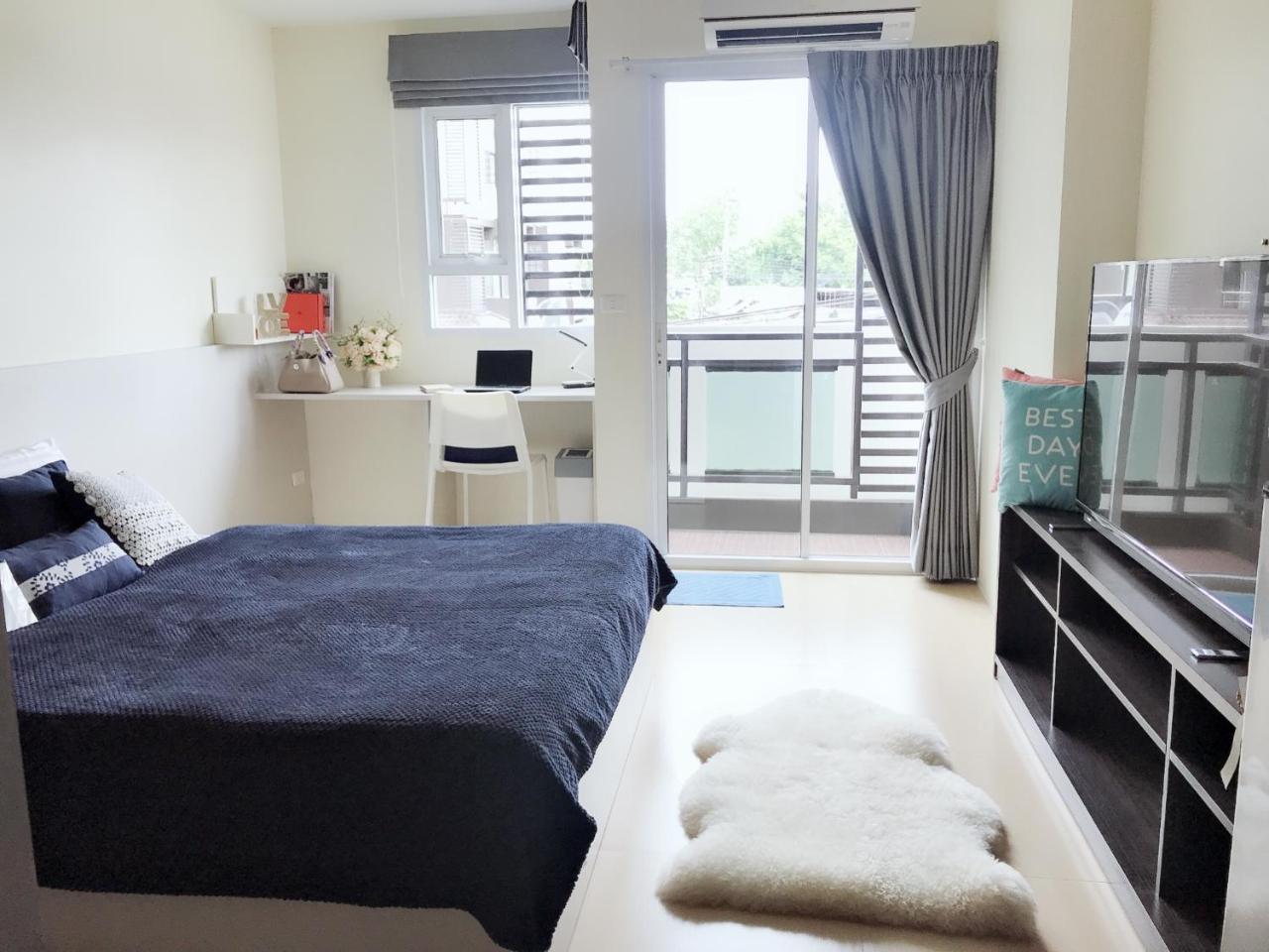 Plume Residence Minburi Bangkok Exteriör bild