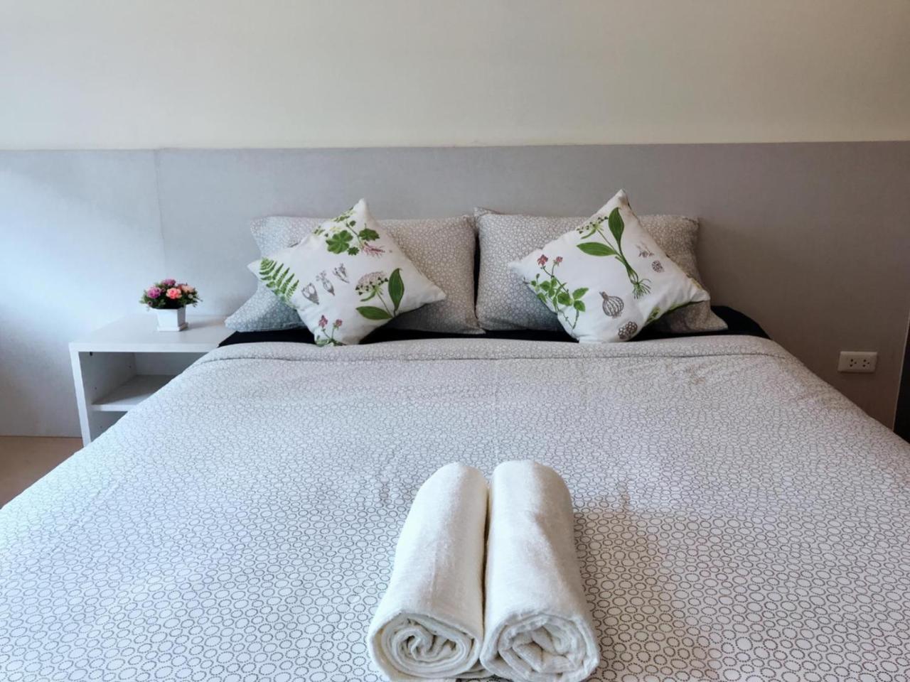 Plume Residence Minburi Bangkok Exteriör bild